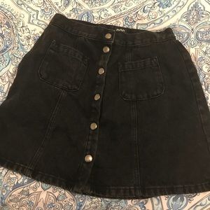 Black denim skirt with buttons